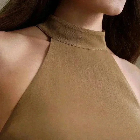 Khaki Sexy Women's Minimalist Style Chain Decor Sleeveless Top And Wide-Leg Pant - Picture 4 of 7